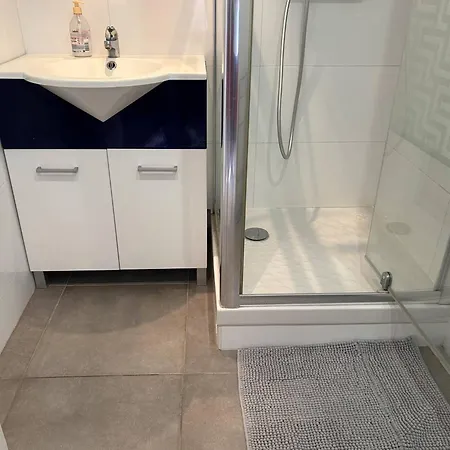 Avec Mezzanine 6 Pers, Piscine, Parking Privé - Fr-1-251-868 *